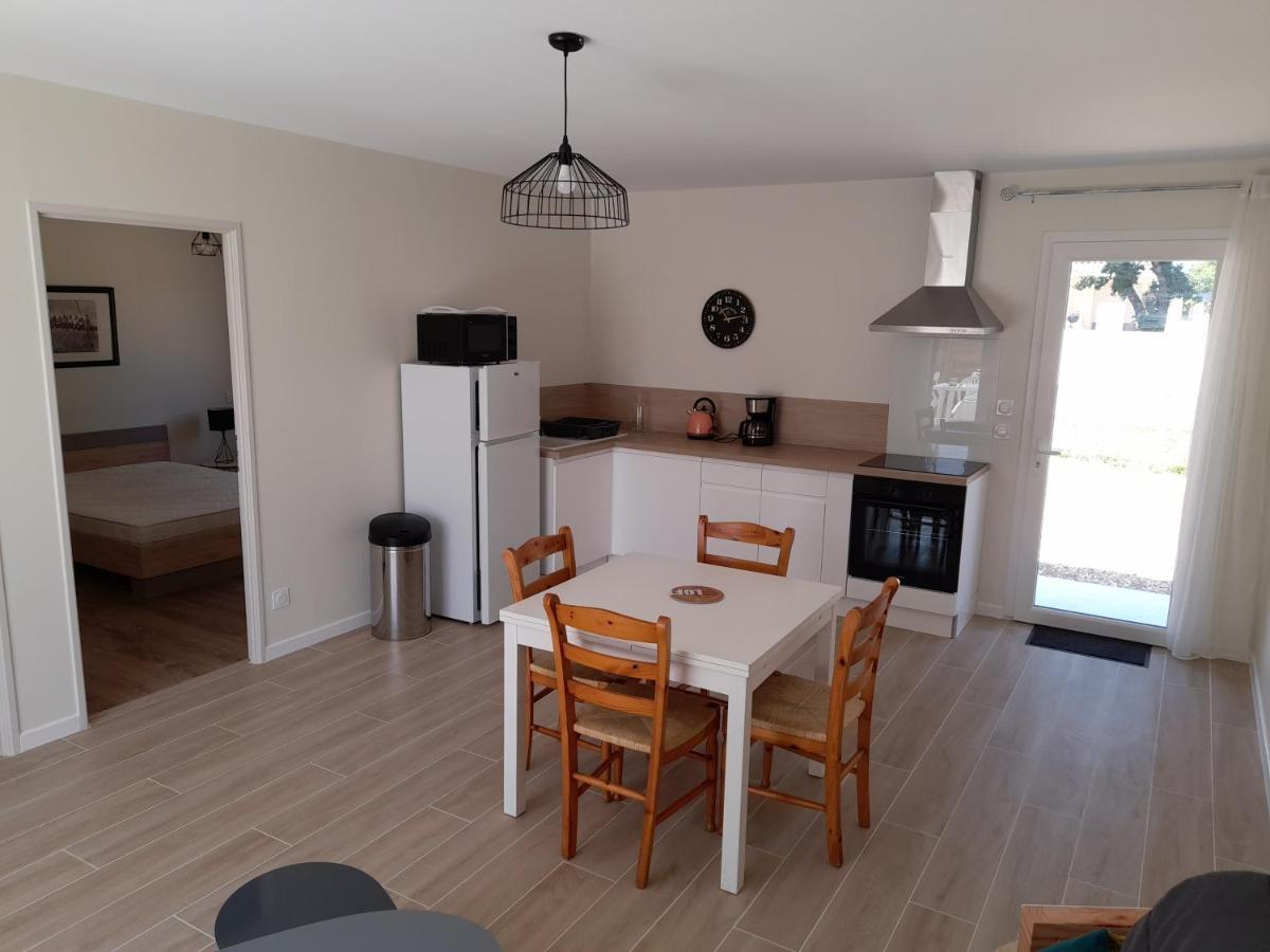 Le Logis De Gatseau Apartment Les Mathes ภายนอก รูปภาพ
